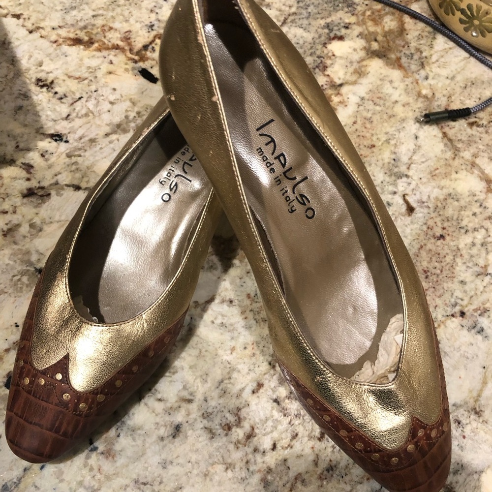 Luxurious  Italian Impulso Gold and Brown Leather  36 Women's Pumps